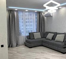 Продам 2 комнатную квартиру на Каманина.