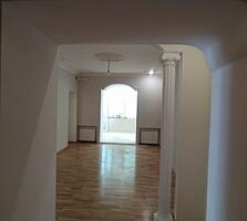 Продам трёхкомнатную квартиру в центре Корабельного района 90 м