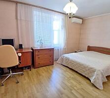 2 кв. вул. Братства Тарасівців 12/37, (вул. Декабристів).