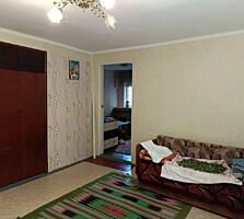 Продам Дом в Лесках, 5 комн на 3 входа, 3кухни, 3в/у, можно на 3 семьи