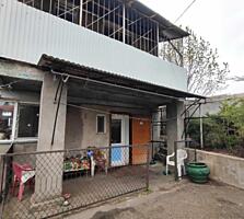 Продаётся в с. Усатово большой 2-х этажный дом.