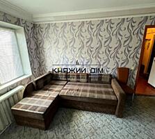 Пропонується до продажу затишна та дуже світла 2-кімнатна квартира з .