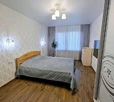 Продаётся трёхкомнатная квартира. Дарницкий район, улица ...