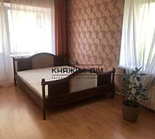 Оренда 1 кімнатної квартири по вул. О. Теліги 37В, метро Дорогожичі, .