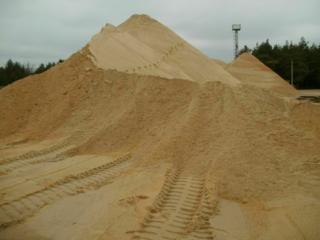 Песок сеяный доставка ЗИЛ КАМАЗ песка, песок в мешках в Глином