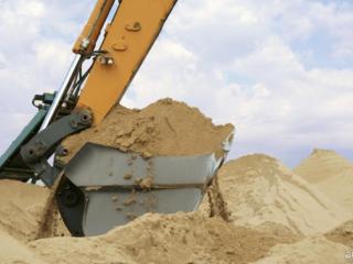 Песок сеяный доставка ЗИЛ КАМАЗ песка, песок в мешках в Днестровске