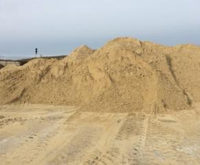 Песок сеяный доставка 2,4,7,8,9,13,15 тонн песка ЗИЛ КАМАЗ в Бендерах