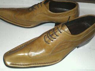 Продам кожаные туфли Италия