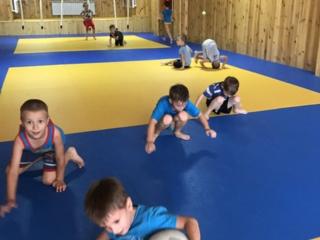 Спортивная акробатика для детей в Тирасполе(5-13 лет)!
