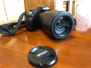 Продам Nikon D3100 с телеобъективом Nikor 55-300mm