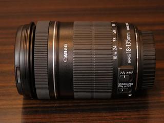 Продам объектив Canon EF-S 18-135mm f/3.5-5.6 IS.