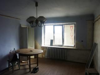 Продам 2-х комнатную квартиру под ремонт в Тирасполе на Мечникова!