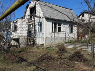 Vind casa cu gradina (total 6 ari), la 3 km de la Chisinau
