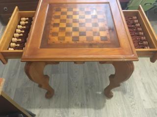 Продам шахматный стол