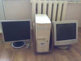 Компьютер и два монитора