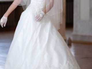 Продам потрясающее свадебное платье "Нинель"