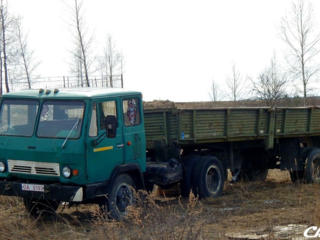 Продаётся седельный тягач КАЗ-608 с полуприцепом