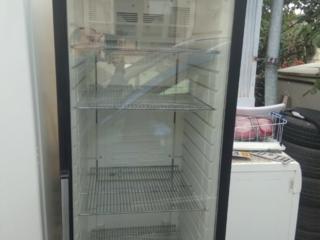 Холодильная витрина из Германии!!!
