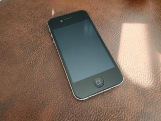 Продам iPhone 4 CDMA