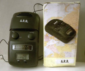 Радиоприёмник A. R. B. 3324/825.
