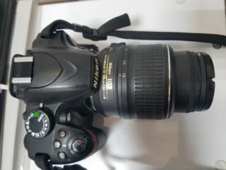 Продам зеркальный фотоаппарат Nikon D3200 kit