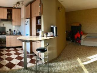 Apartament cu 2 camere. Et 4/5. 43 m2. Bd. Kiev.