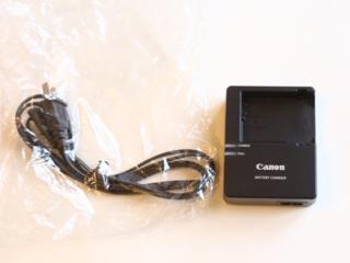 Зарядка LC-E8C для аккумуляторов Canon LP-E8 - 200 руб