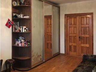 Срочно продам 3-комнатную квартиру на Крымской с ремонтом.