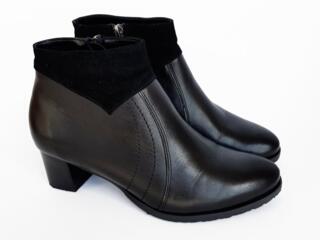 Полуботиночки черные женские новые Korzeniowski, размер 39