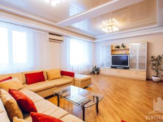 Apartament cu 3 odai! centru pe zi! Посуточно! Новострой