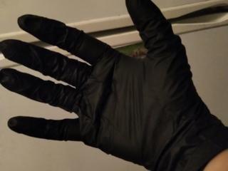 Черные перчатки нитриловые
