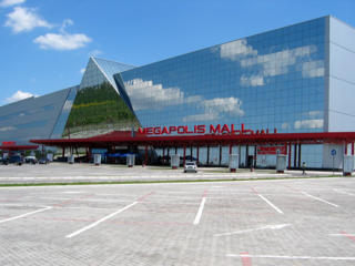 Complex comercial-distractiv Megapolis Mall