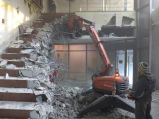 Demolarea constructilor evacuarea deșeurilor demolarea betonului armat