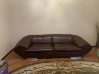 Продаю диван, новый стоимость 5000грн.