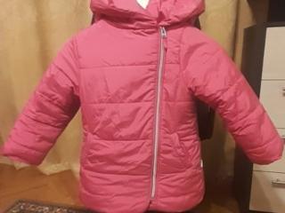 Продам курточки зимние для девочки 5-6 лет