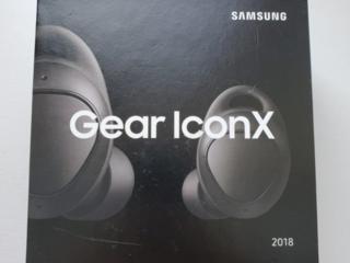 Продам наушники Samsung Gear IconX 2018