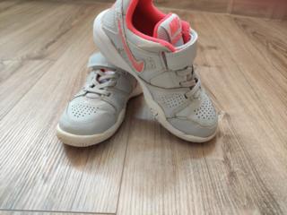 Кроссовки теннисные детские Nike, Б/У состояние отличное, 90 руб