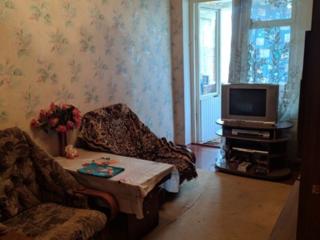 2 комнатная с квадратной лоджией на Ленинском. Срочно