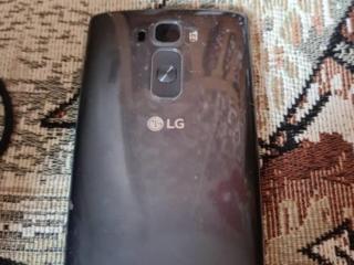 Продам телефон LG G4 нерабочий, Экран целый, рабочий!