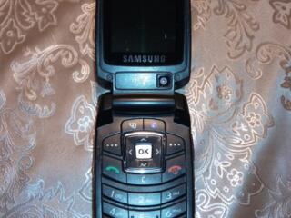 Продаю мобильный телефон gsm (раскладушка) Самсунг (Корея) 50 руб.
