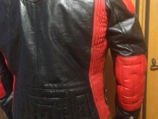 Кожаная байкерская куртка размер 48-46 рост 170-176