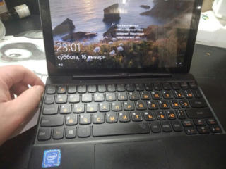 Ноутбук-планшет Lenovo IdeaPad Miix 300 Модель 80NR