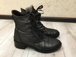 Зимние женские ботинки б/у