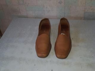Кожаные туфли 39р, мягкая кожа, лайка, со вставкой резинки на подъёме