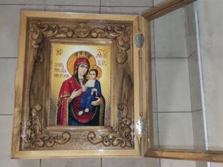 Киот Иверская Божья Матерь