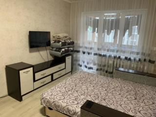 Добровольского / 10 линия 1-кв сдам на длительный срок