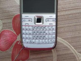 Телефон Nokia. и LG G3 Vigor