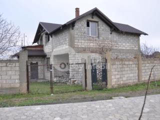 Se vinde casa (vila) situata in or. Codru, str-la 1 Sihastrului, ...