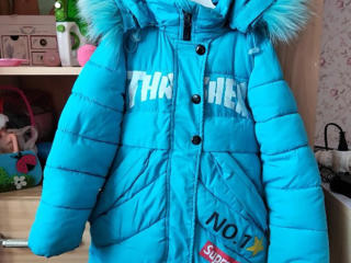 Куртка зимняя для девочки на 3-6 лет