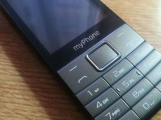 Продам мобильный телефон myPhone 7300